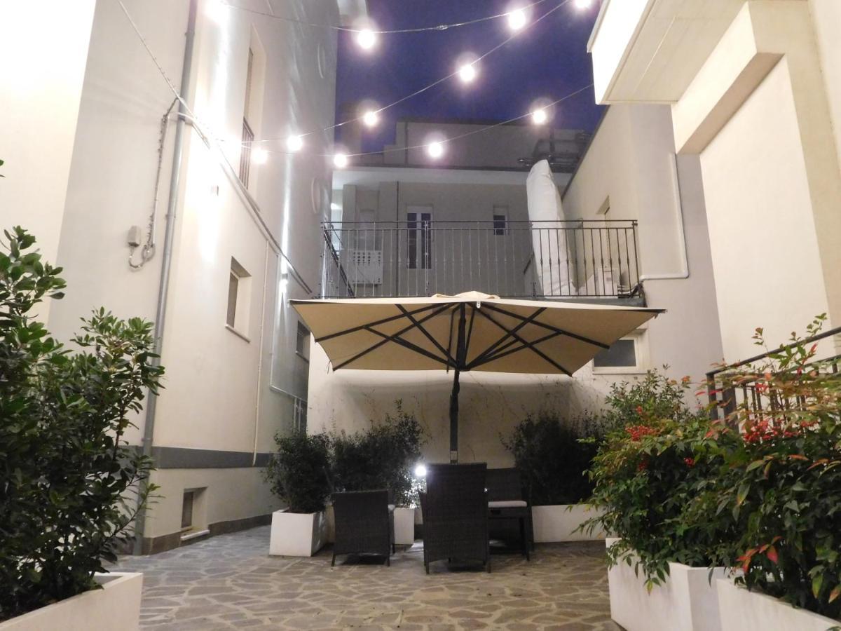 Gabbiano Apartments Rimini Bagian luar foto