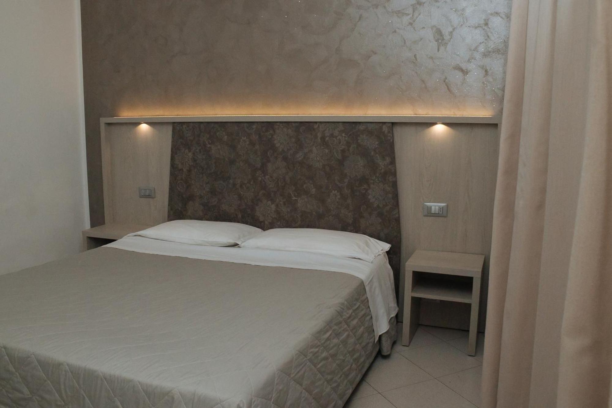 Gabbiano Apartments Rimini Bagian luar foto