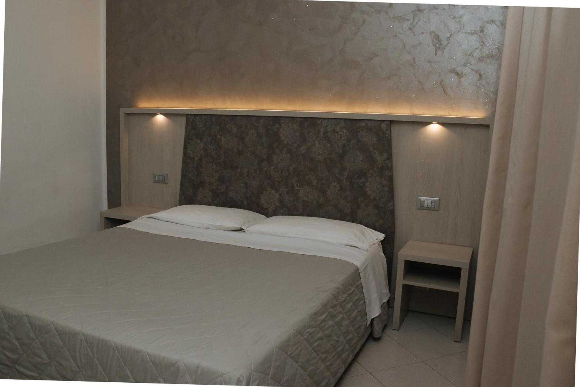Gabbiano Apartments Rimini Bagian luar foto