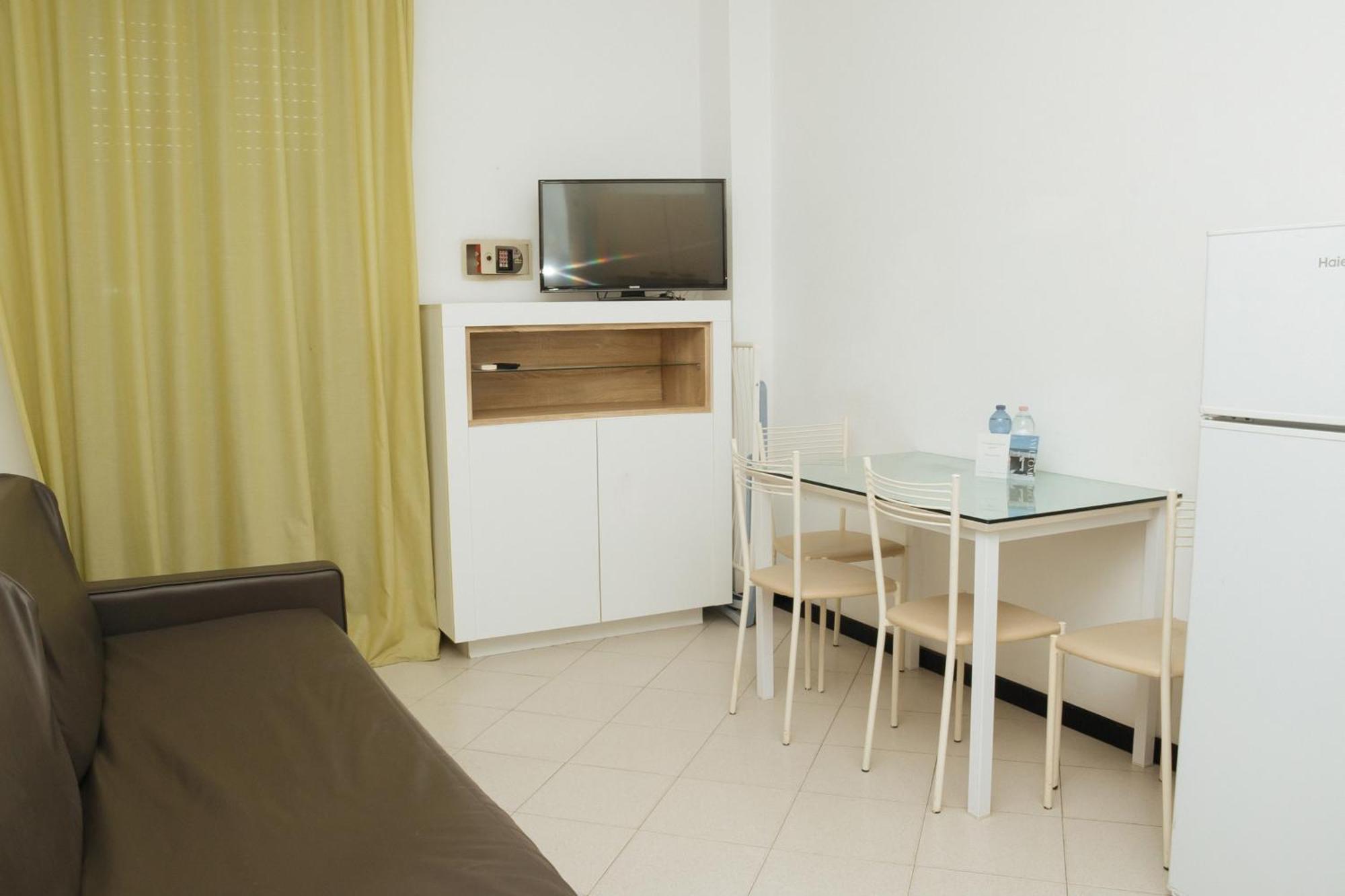 Gabbiano Apartments Rimini Bagian luar foto