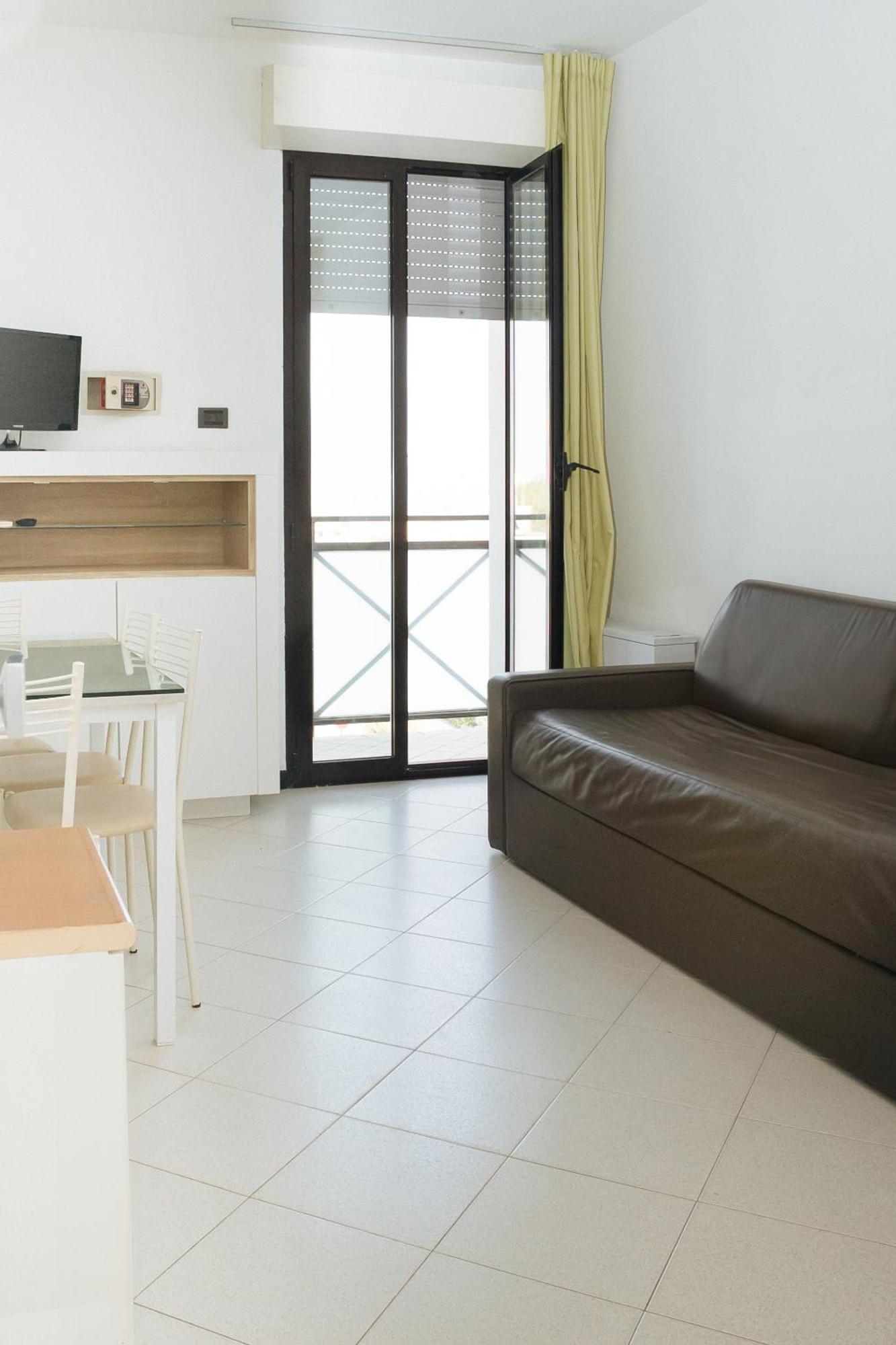 Gabbiano Apartments Rimini Bagian luar foto