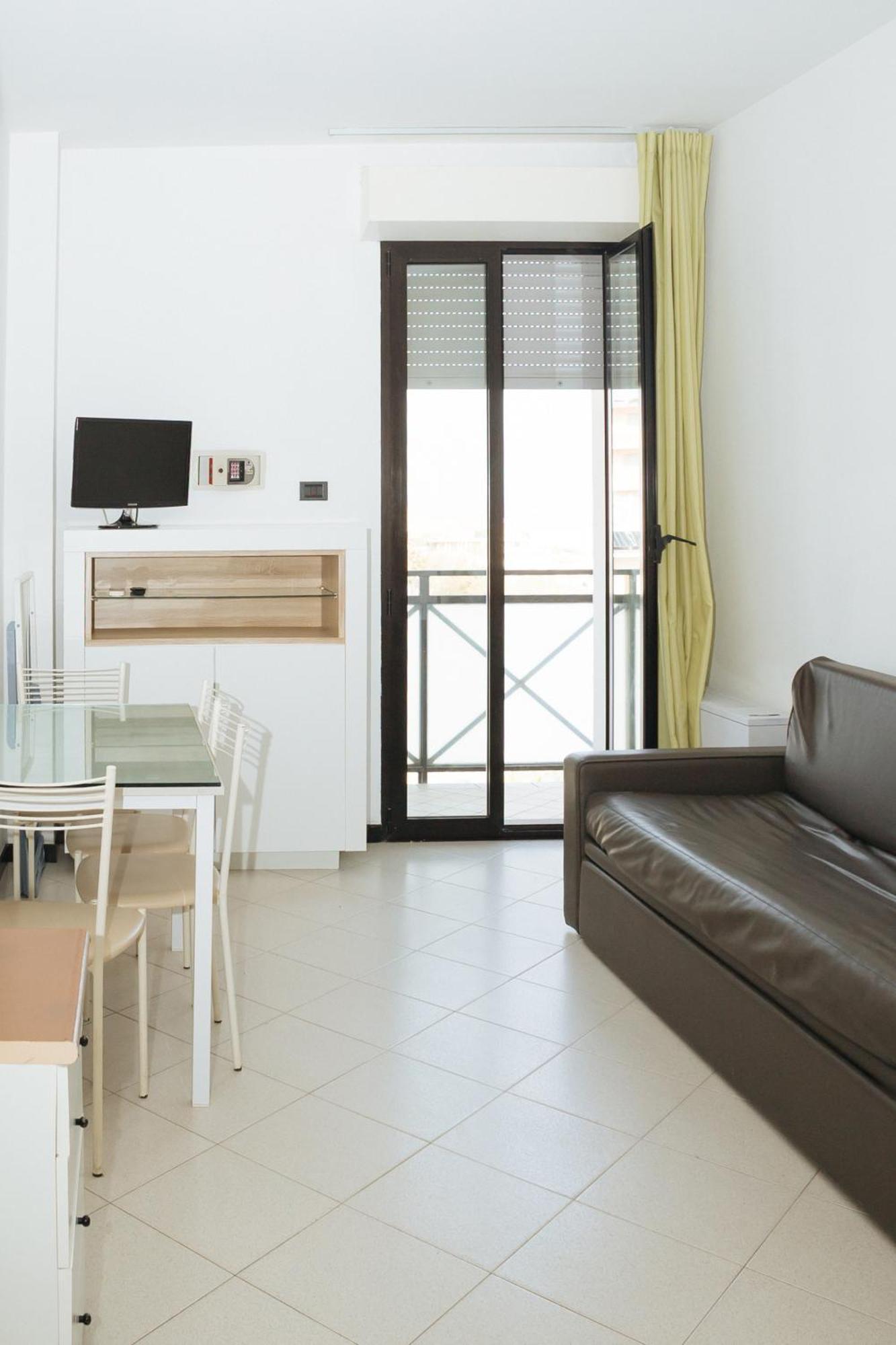 Gabbiano Apartments Rimini Bagian luar foto